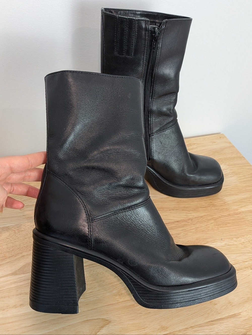 Steve Madden Fantsie Chunky Platform Boot Size 9 Black - Picture 2 of 7
